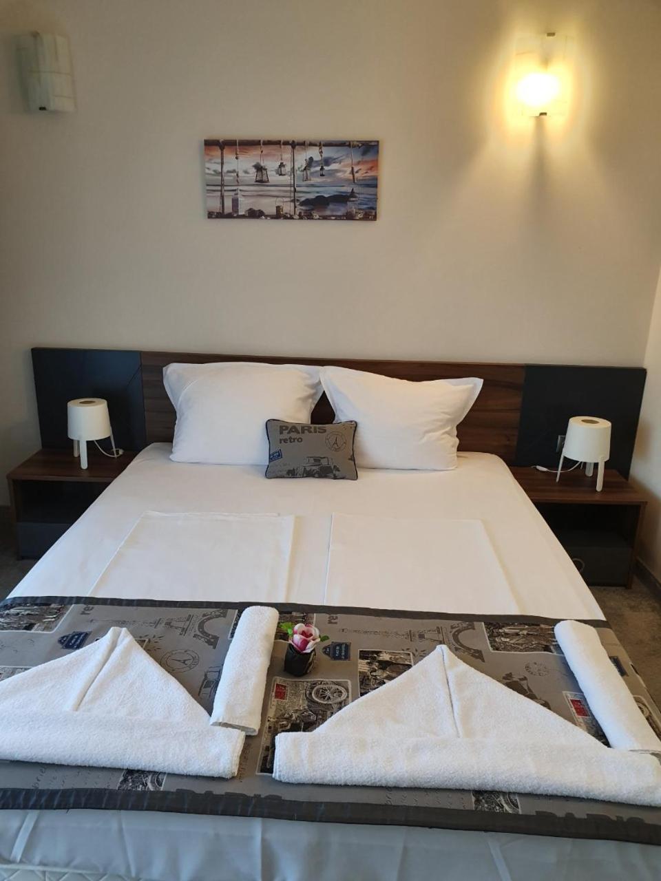 Family Hotel Novel City Burgas Room photo